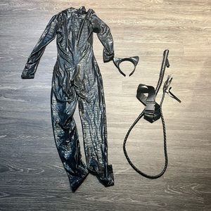 Cat woman Halloween costume